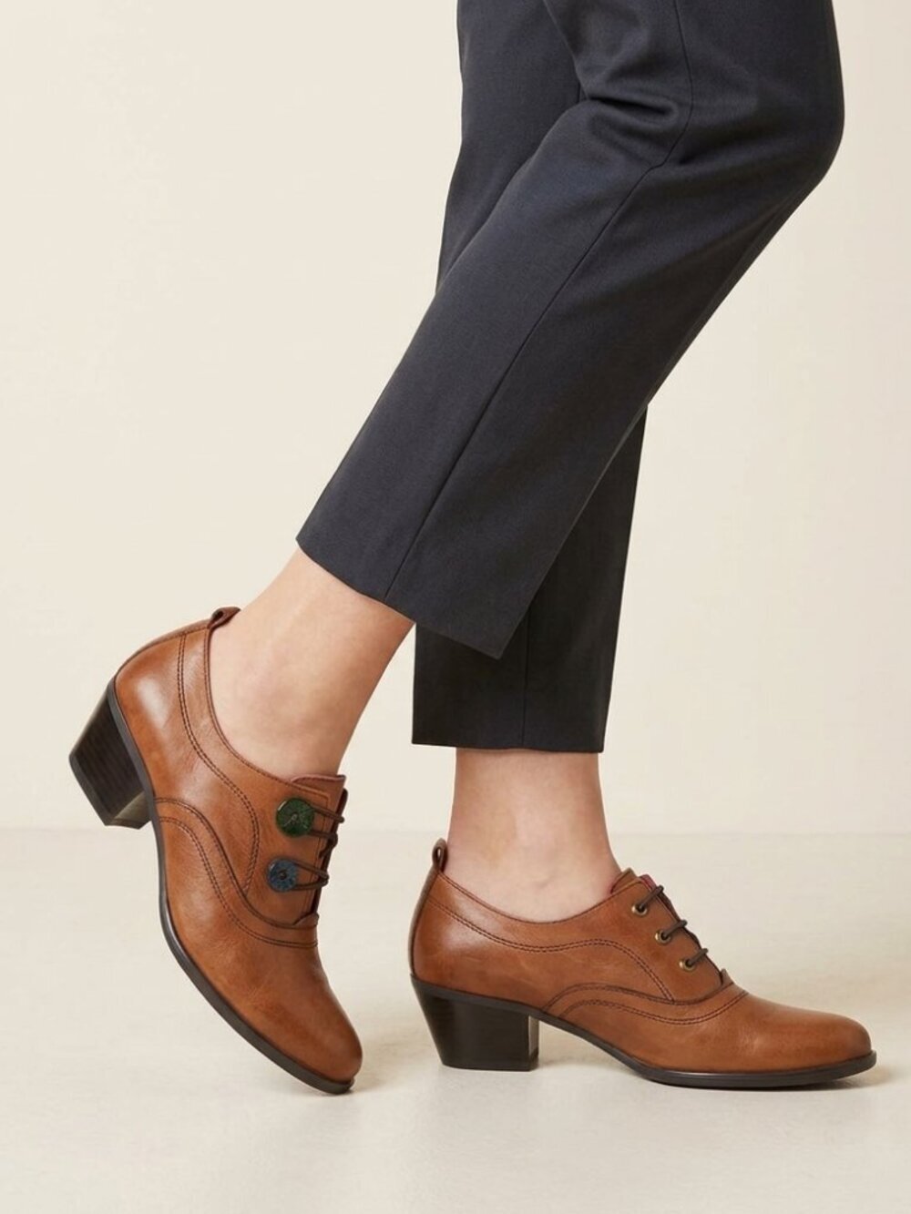 Hispanitas Brown Leather Oxford shoes 37